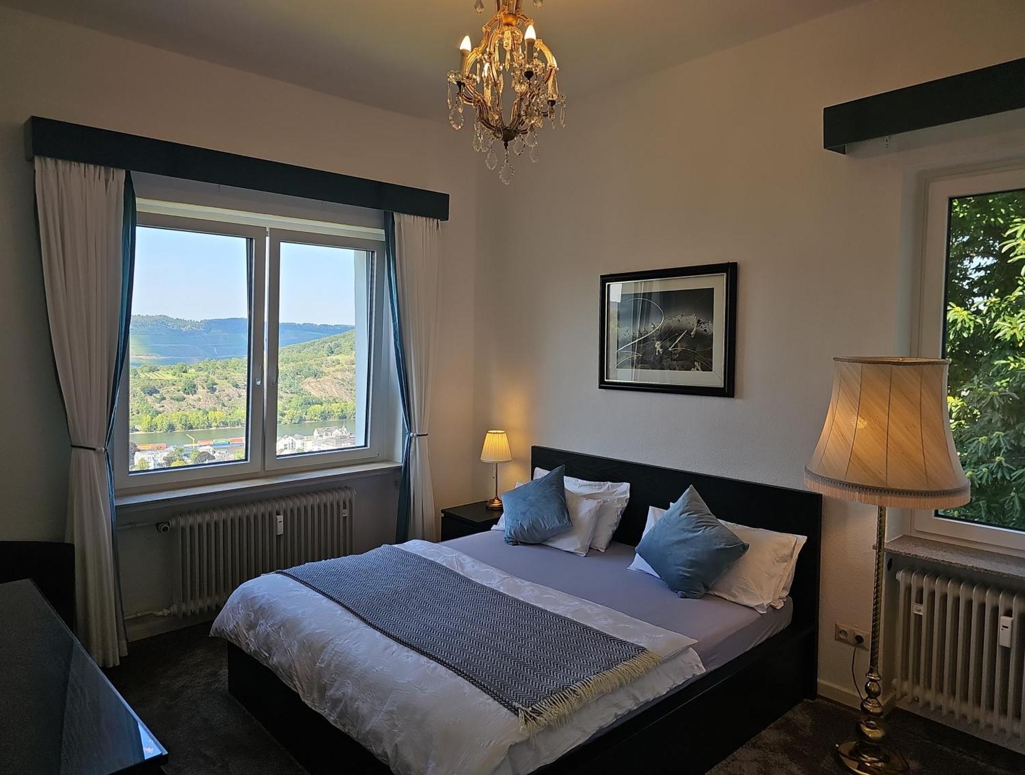 Little Rhineview Chateau Ug ボッパルト エクステリア 写真